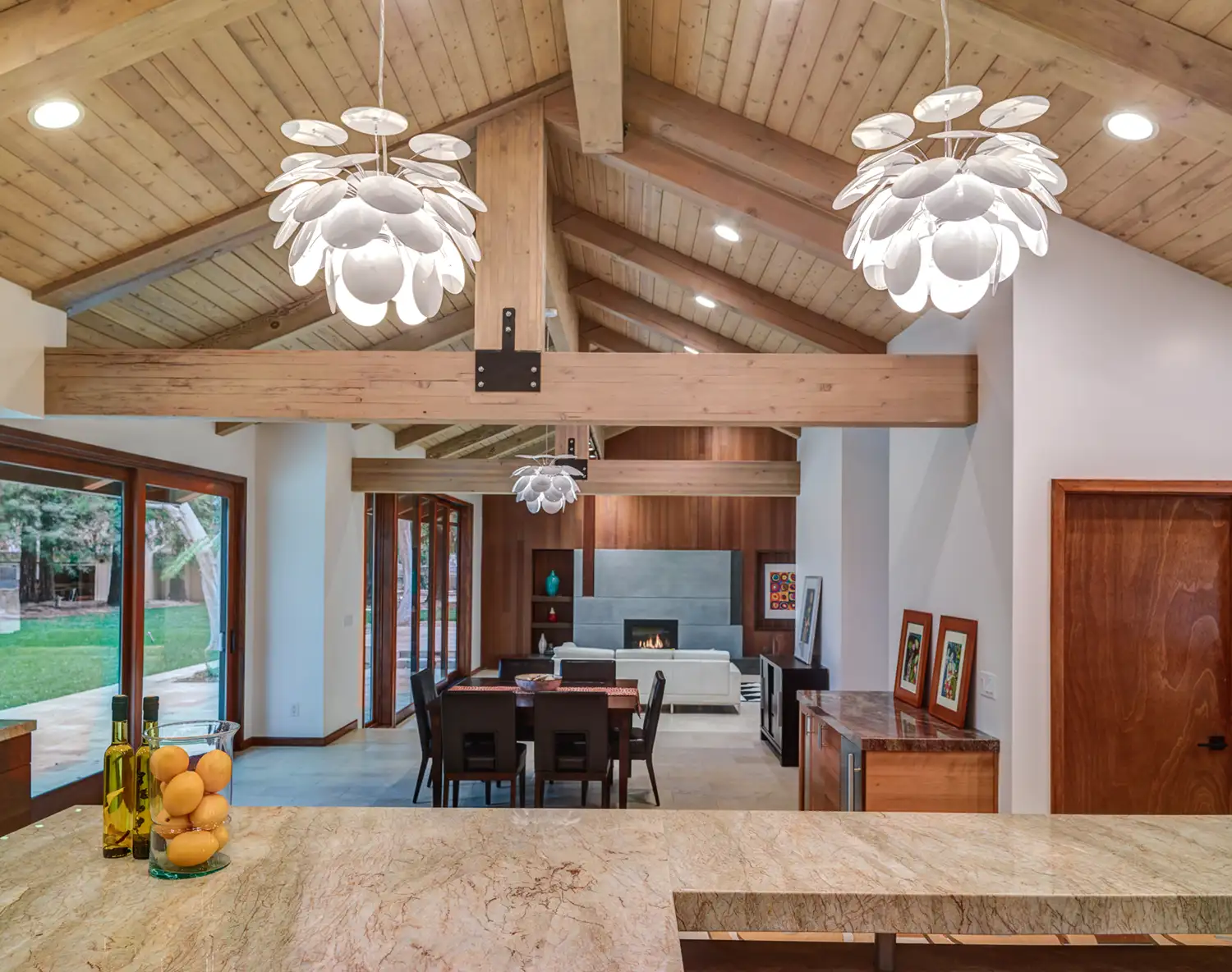 Thunderbird Residence by Valeria Mesples