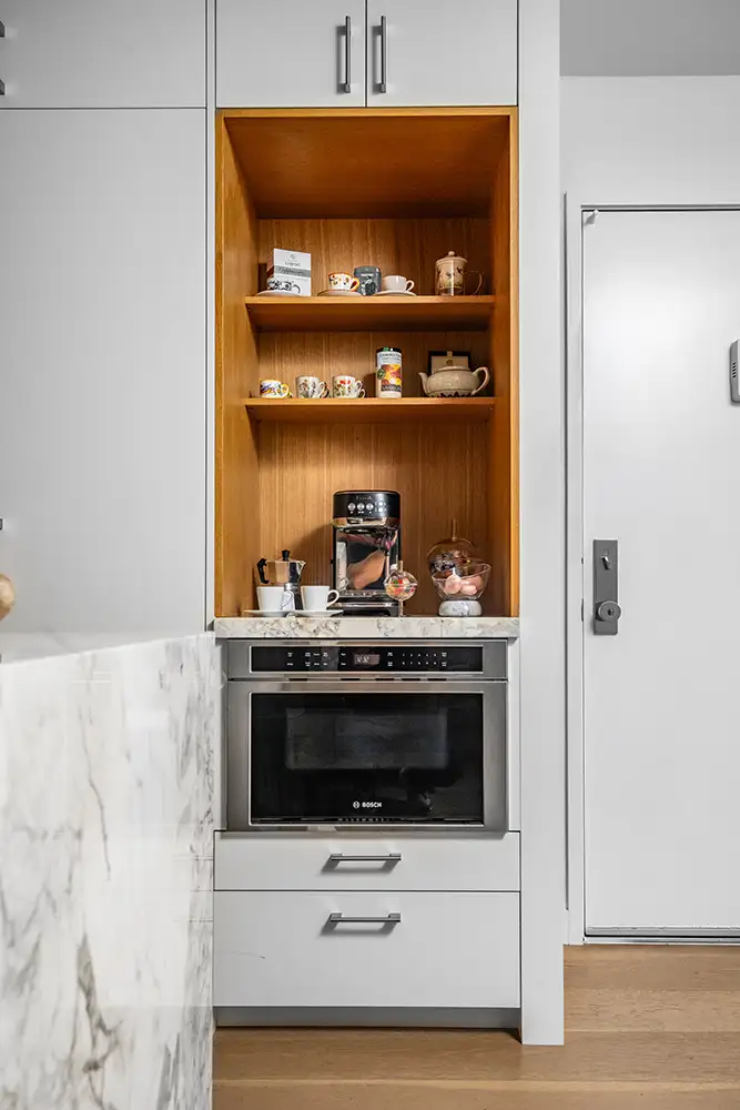 Reed Condo by Valeria Mesples Architecture